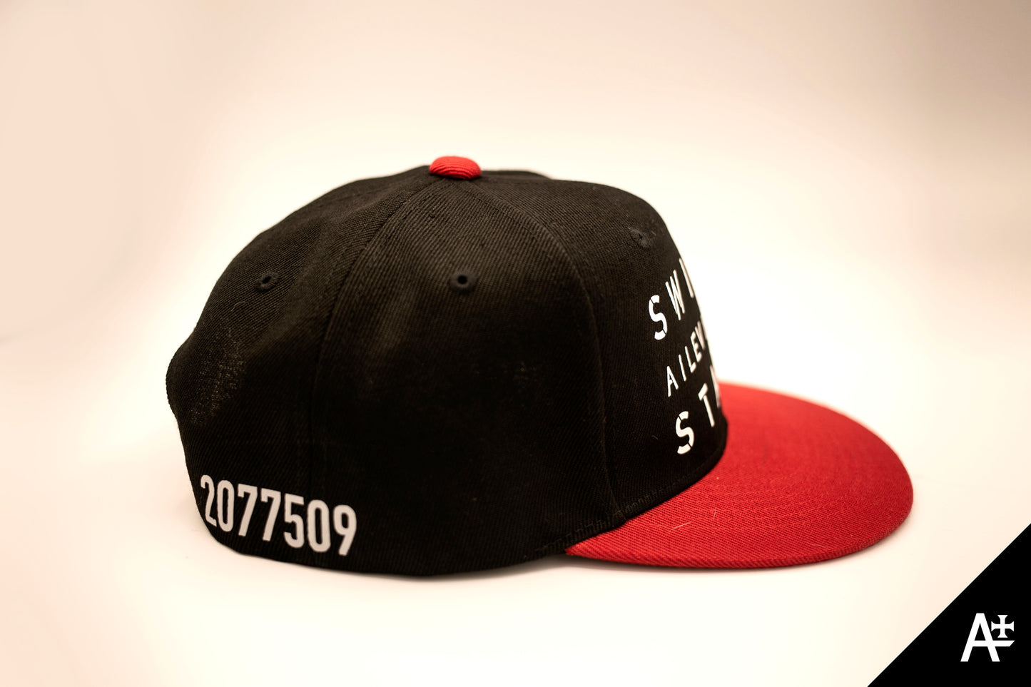 AVVS CAP [Red / Black]